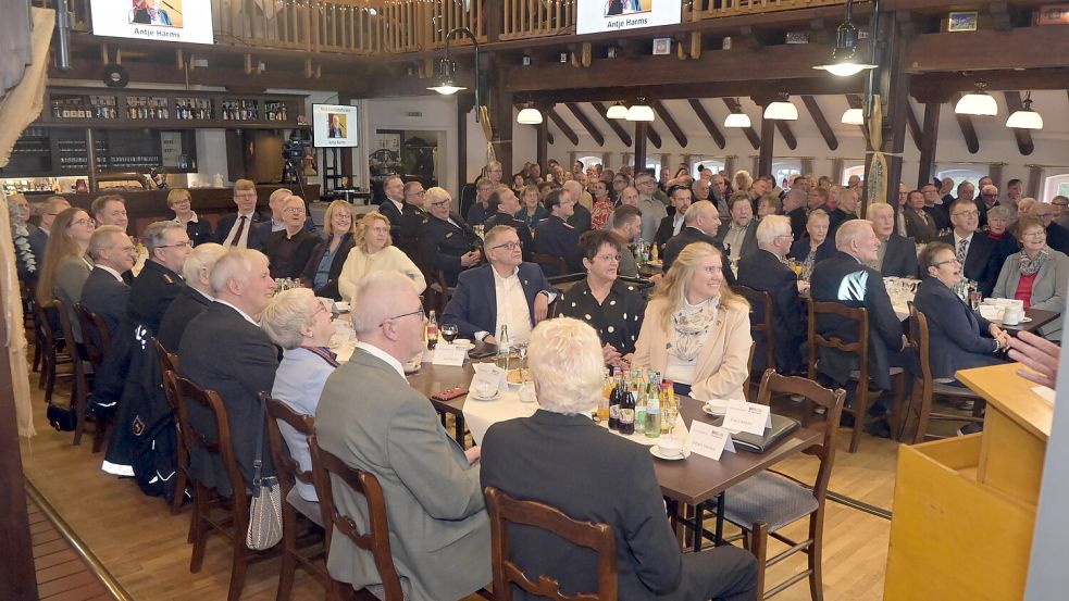 Der Saal im Großefehntjer Compagniehaus war gut gefüllt. Zum Neujahrsempfang waren viele Gäste erschienen. Foto: Gemeinde Großefehn