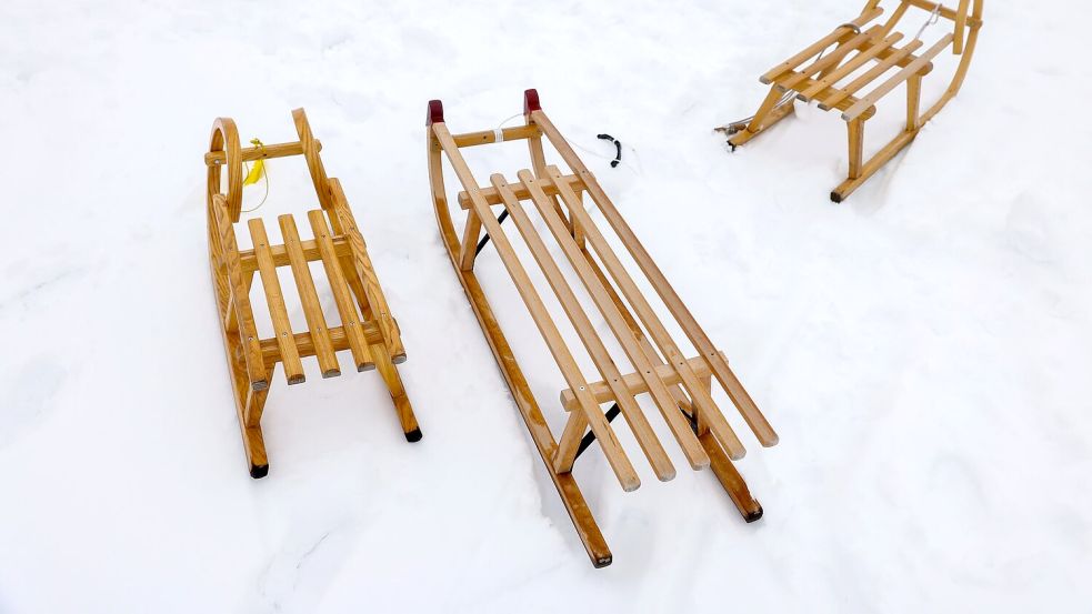 In Österreich kam es zu einem tödlichen Rodelunfall beim Skilager einer Münchner Schule. (Symbolbild) Foto: Jan Woitas