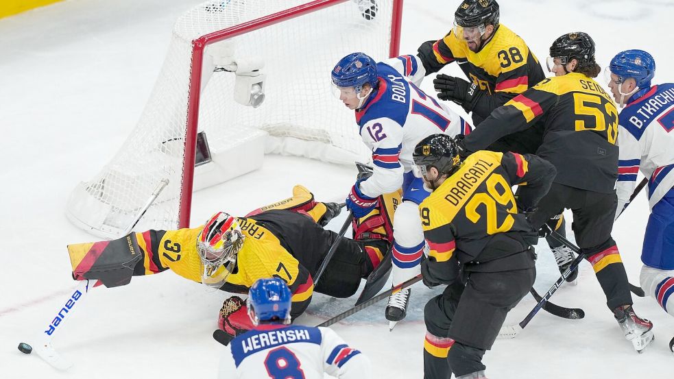 Grubauer-Vertreter Maximilian Franzreb konnte die Niederlage auch nicht verhindern Foto: Carolyn Kaster/AP/dpa