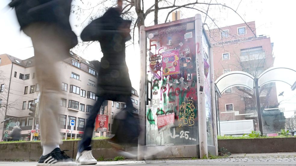 Kein Aushängeschild mehr für den Weltkonzern Deutsche Telekom: ein deaktiviertes Telefonhäuschen in Stuttgart. Foto: Bernd Weißbrod