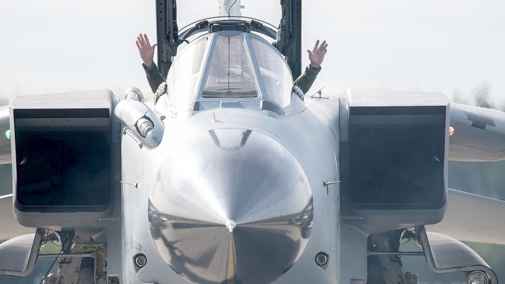 Tornado-Kampfjets sind in der Eifel stationiert, um im Ernstfall US-Atombomben einzusetzen. (Archivbild) Foto: Rainer Jensen