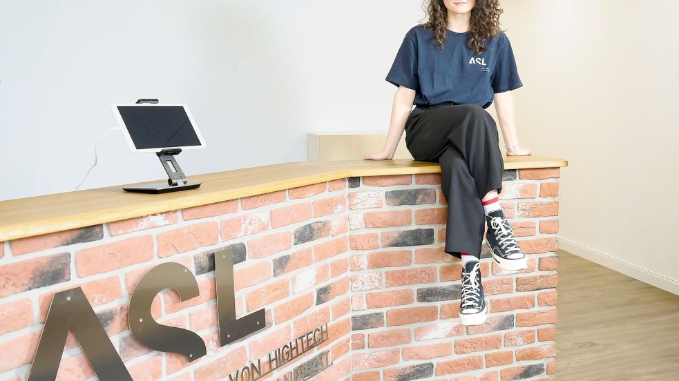 Die Ukrainerin Yevheniaa Salii ist Mitarbeiterin beim Agrarservice Lass im Kreis Rendsburg-Eckernförde. (Archivfoto) Foto: Frank Molter