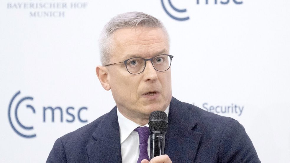 Auch der Digitalminister zeigt sich offen für Altersbeschränkungen. (Archivbild) Foto: Marijan Murat