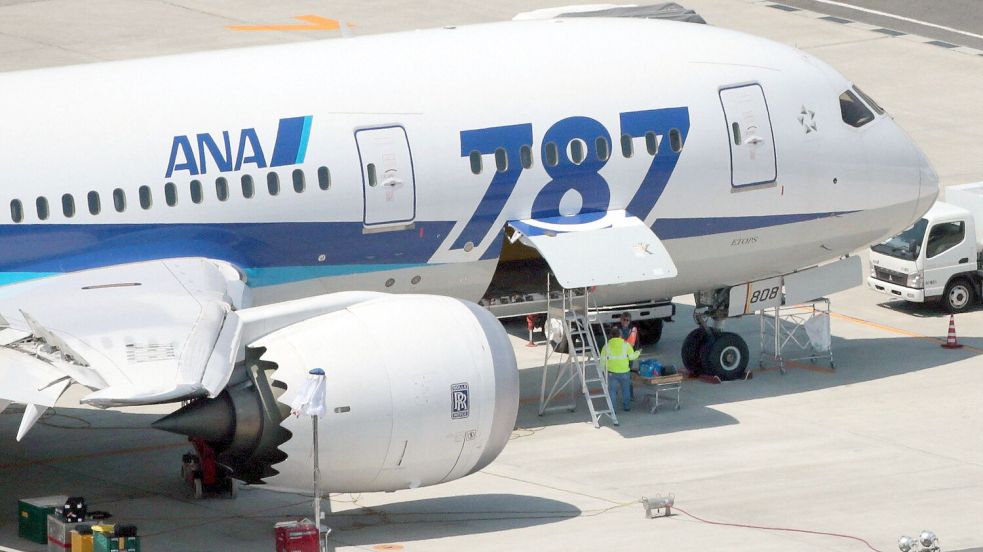 Eine Boeing 787 der japanischen Luftverkehrsgesellschaft All Nippon Airways (ANA). Foto: Reuters/Kyodo