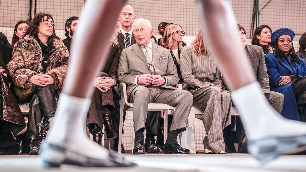 Auch am Tag der Verhaftung seines Bruders nahm der König seine Pflichten wahr - und war bei der Eröffnungsshow der Londoner Modewoche dabei. Foto: Richard Pohle/The Times