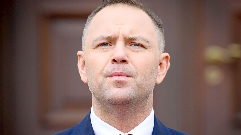 Polens Präsident Karol Nawrocki hatte schon vor seiner Wahl angekündigt, auf Konfrontationskurs mit der Regierung zu gehen. (Archivbild) Foto: Bernd von Jutrczenka/dpa