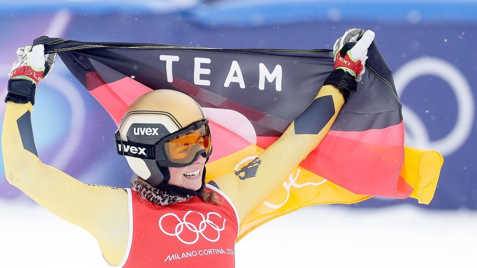 Daniela Maier feiert ihren größten Triumph. Foto: Oliver Weiken