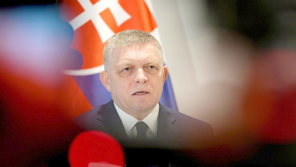 Der slowakische Regierungschef Robert Fico wirft der Ukraine vor, die russischen Öllieferungen an sein Land aus politischen Gründen zu blockieren. (Archivbild) Foto: Virginia Mayo/AP/dpa