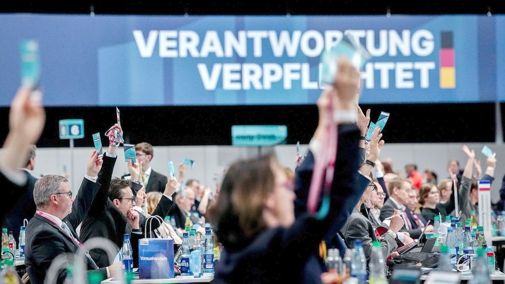 Die CDU votiert für eine Altersgrenze ab 14 Jahren für soziale Medien. Foto: Kay Nietfeld/dpa