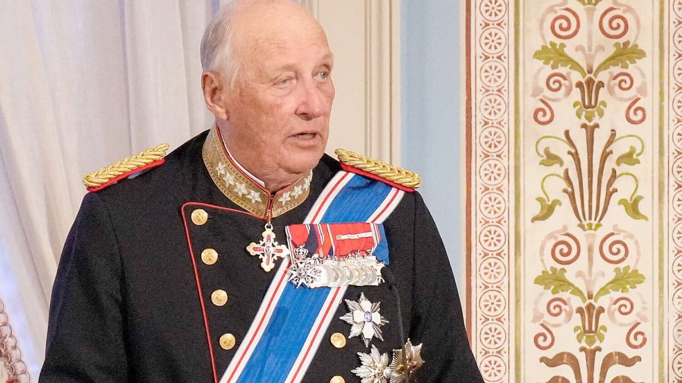 König Harald ist im Urlaub auf Teneriffa erkrankt. (Archivfoto) Foto: Fredrik Varfjell/NTB/dpa