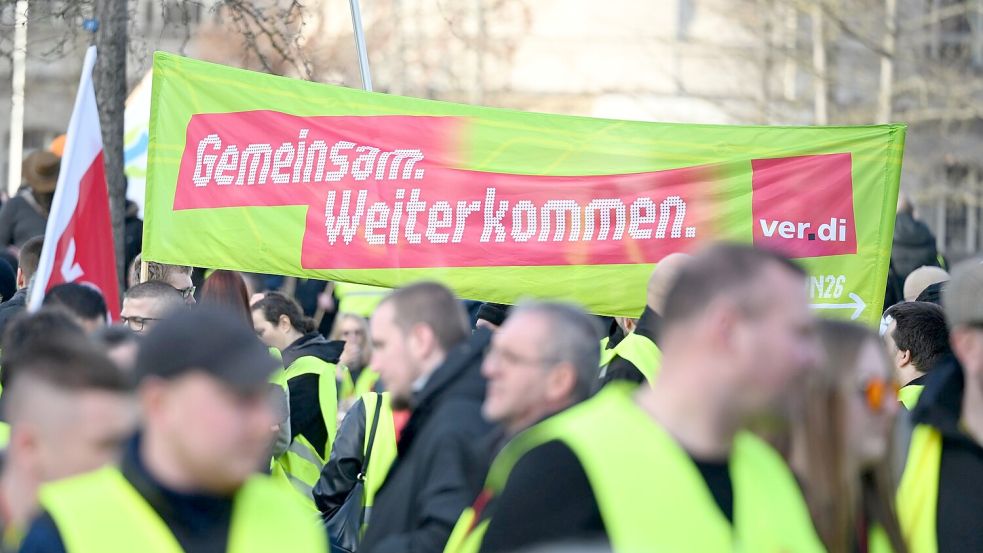 Der deutschlandweite Warnstreik dauert je nach Region bis in die Nacht auf Samstag oder in die Nacht auf Sonntag. Foto: Elisa Schu/dpa