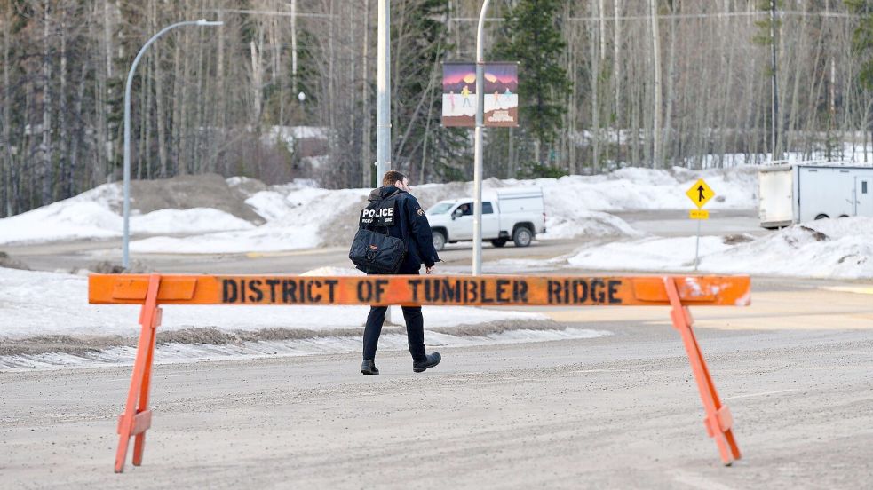 Am 10. Februar erschoss eine 18-Jährige im kanadischen Staat British Columbia acht Menschen und sich selbst. Zuvor teilte sie Gewaltfantasien mit dem Chatbot ChatGPT. Foto: Jesse Boily/dpa
