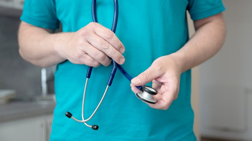 Vor allem bestimmte Routineaufgaben könnten Ärzte an Medizinische Fachangestellten abgeben, so der Vorschlag. Foto: Sebastian Kahnert