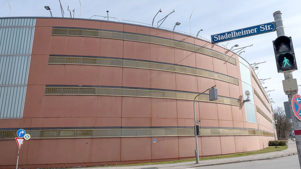 Die JVA-Mitarbeiter waren in München tätig. Foto: Peter Kneffel/dpa