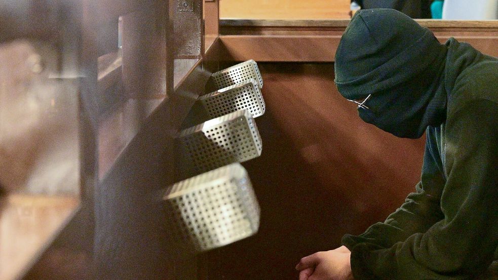 Ein 20-jähriger Syrer ist nach einem Messerangriff auf einen spanischen Touristen am Holocaust-Mahnmal verurteilt worden. (Archivbild) Foto: Sebastian Gollnow/dpa