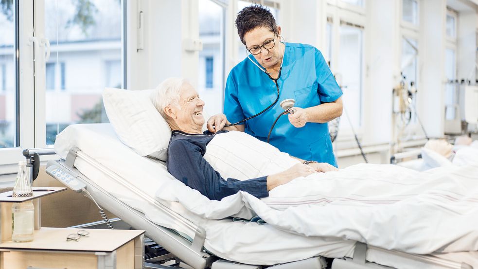 111 Milliarden Euro haben die Krankenkassen vergangenes Jahr für den Klinikbereich ausgegeben. Wird es nach der Reform weniger? Das ist fraglich. Foto: IMAGO/Westend61