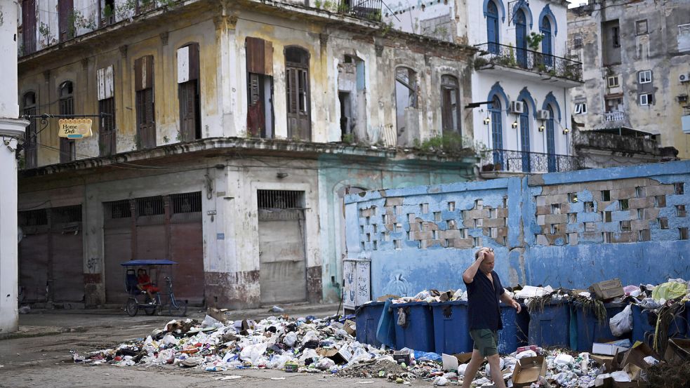 In Kuba gibt es zu wenig Treibstoff und nur selten Strom – Bewohner berichten, wie sehr das Land verwahrlost. Foto: IMAGO/Anadolu Agency