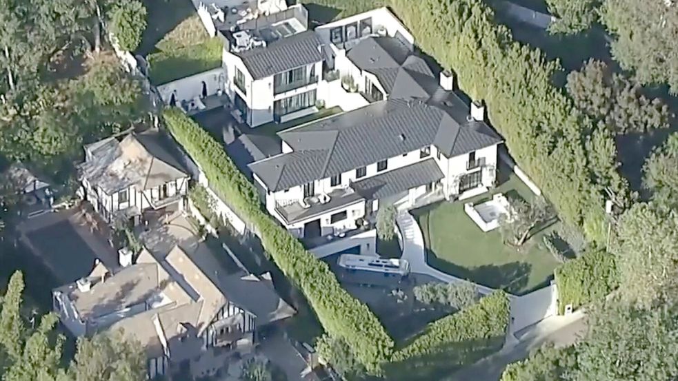 In diesem Haus lebt Sängerin Rihanna. Foto: Uncredited/ABC7 Los Angeles via