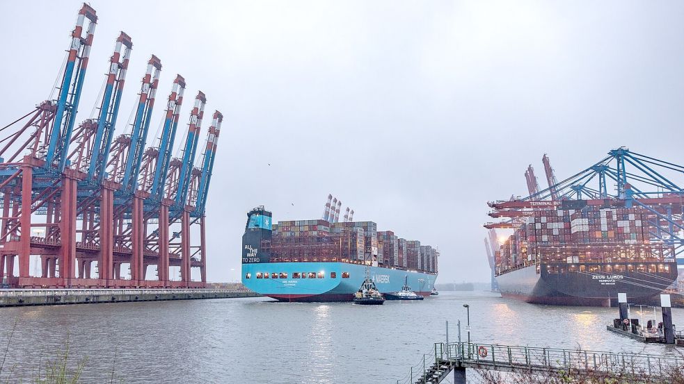 Die deutschen Exporte stehen auf den Weltmärkten unter Druck. (Archivbild) Foto: Axel Heimken