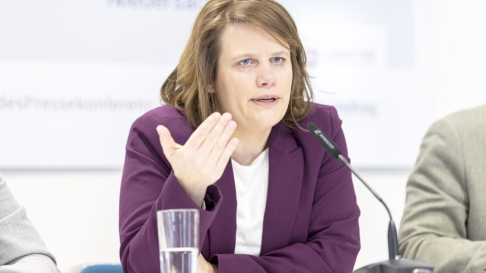 Niedersachsen Kultusministerin Julia Willie Hamburg (Grüne): Neuer Religionsunterricht soll „die großen christlichen Narrative“ vermitteln. Foto: dpa/Michael Matthey