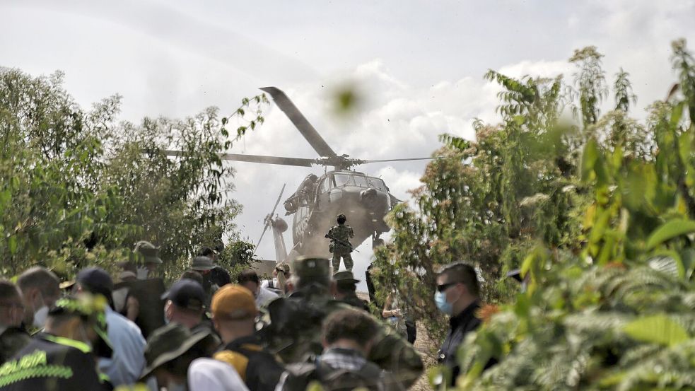 Kolumbiens Polizei hat nahe der Grenze zu Ecuador mehr als eine Tonne Kokain in einem Drogenlabor beschlagnahmt. (Archivbild) Foto: Álvaro Tavera/colprensa/dpa