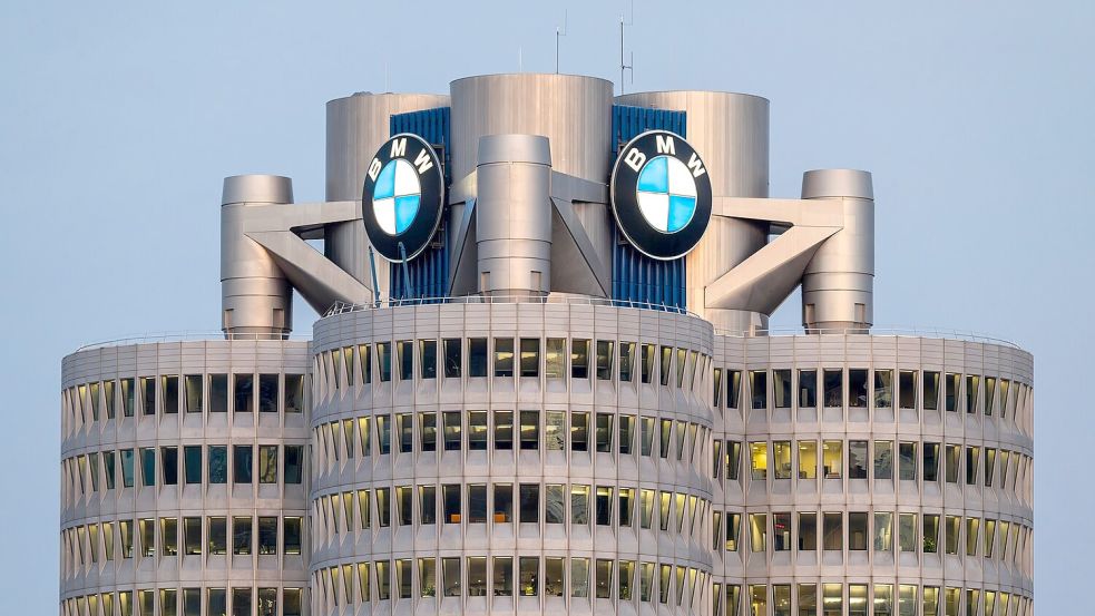 Nicht nur die Zentrale sieht auf diesem Bild trutzig aus, auch die Zahlen sind bei BMW robust. (Archivbild) Foto: Peter Kneffel/dpa
