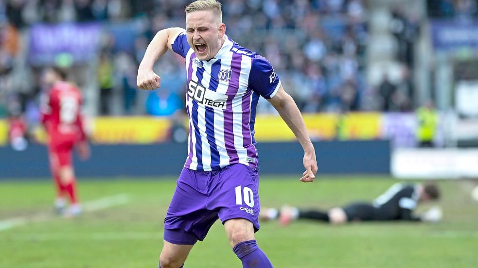 So sieht ein geplatzer Knoten aus: Kai Pröger feiert sein erstes Tor für den VfL Osnabrück am vergangenen Samstag beim 3:0 gegen Rot-Weiss Essen. Foto: Michael Titgemeyer