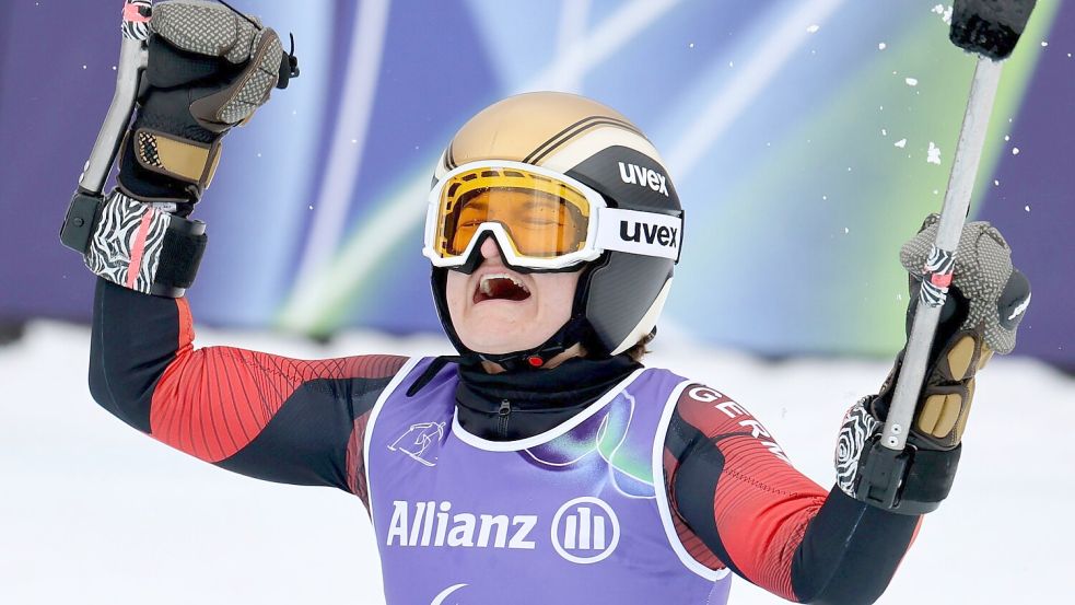 Anna-Lena Forster jubelt erleichtert über ihr zweites Gold. Foto: Philipp von Ditfurth