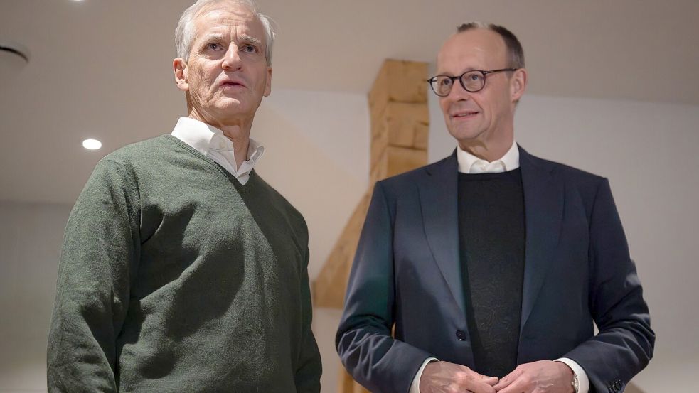 Gleich nach der Ankunft traf sich der Kanzler mit Norwegens Regierungschef zum Vier-Augen-Gespräch. Foto: Soeren Stache