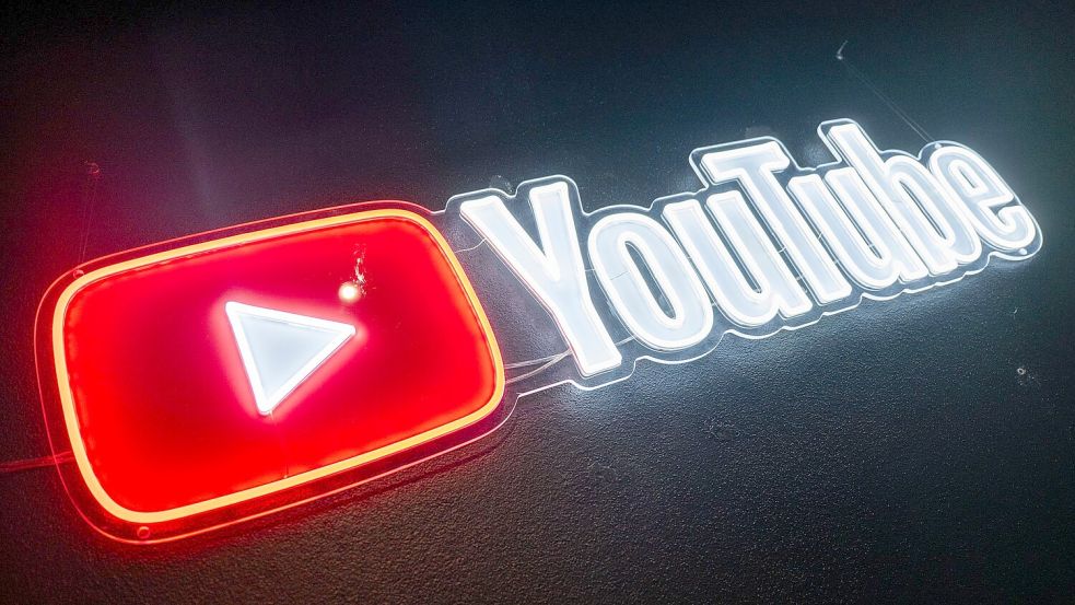 Nach einem Landgerichtsurteil müssen gesponserte YouTube-Videos klarer als bislang als Werbung gekennzeichnet werden. Foto: Christophe Gateau