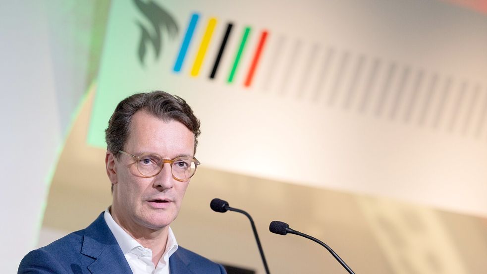 Hendrik Wüst (CDU), Ministerpräsident von Nordrhein-Westfalen, zum Jugendschutz vor sozialen Medien: „Es wird höchste Zeit.“ Foto: Rolf Vennenbernd / dpa