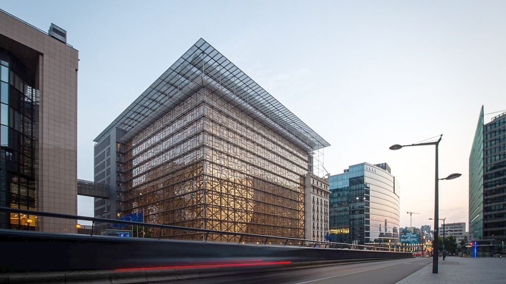 Im Europagebäude gab es zur Sanktionsverlängerung über Wochen schwierige Verhandlungen. (Archivbild) Foto: Arne Immanuel Bänsch