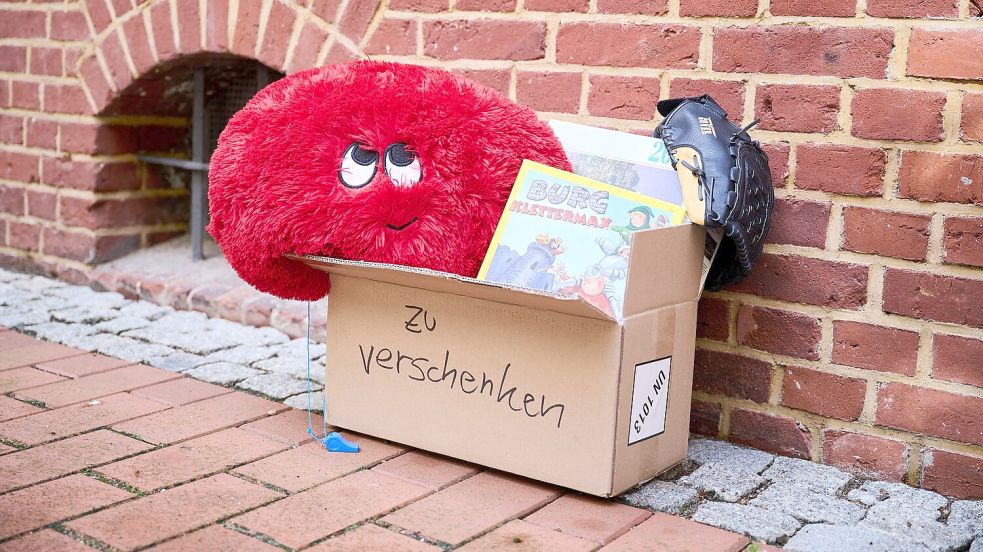Alte Gegenstände verkaufen oder verschenken, mit denen man etwas verbindet? Viele Deutsche tun sich damit offenbar schwer. (Symbolbild) Foto: Annette Riedl