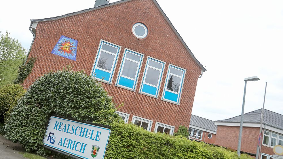 Droht die Realschule Aurich, durch eine Umwandlung in eine Oberschule in Schieflage zu geraten? Foto: Romuald Banik