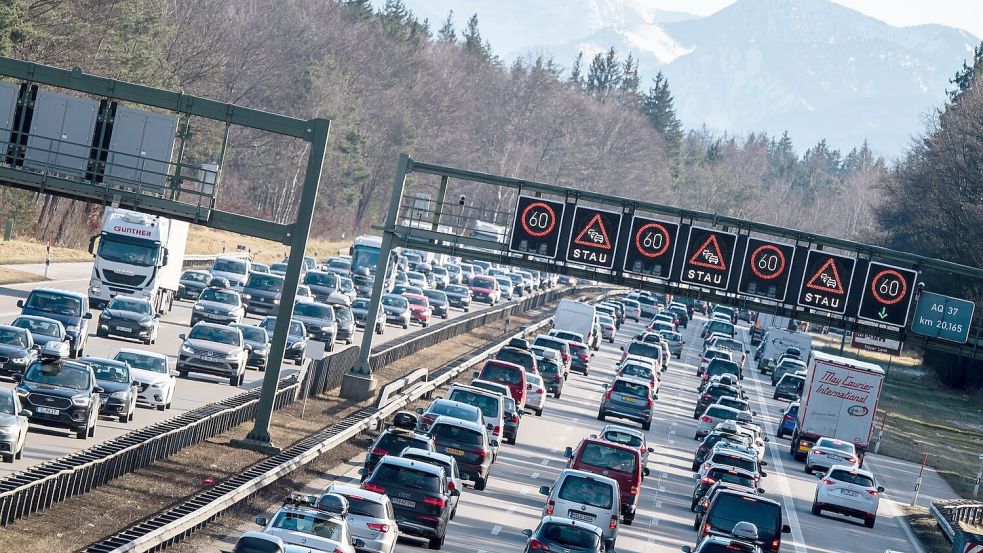 Die Spritpreise sind gestiegen - fahren die Deutschen weniger? Foto: Matthias Balk