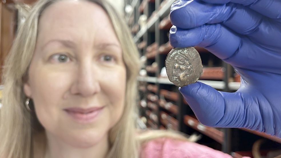 Die antike Münze stammt wahrscheinlich aus Spanien. Foto: Leeds Museums and Galleries