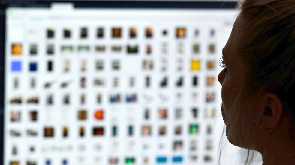 Die Zahl der Beschwerden über kriminelle Inhalte im Internet in Deutschland ist im vergangenen Jahr auf einen neuen Rekordwert gestiegen. (Archivbild) Foto: Arne Dedert