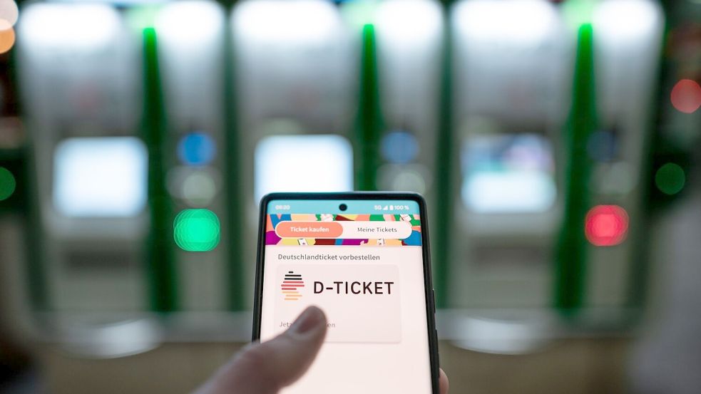 Mehr als 14 Millionen Menschen nutzen das Deutschlandticket derzeit. (Symbolbild) Foto: Fabian Strauch