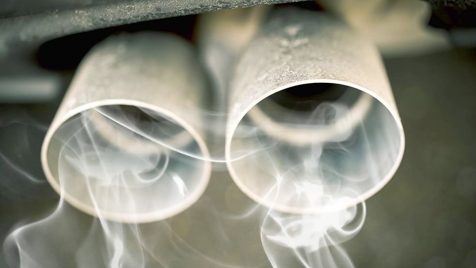 „Autofetischistinnen der CDU, die offensichtlich zu lange am Auspuff geschnuppert haben“: Die Aktivisten von Fridays for Future, Kettenreaktion und Unordnungsamt nehmen kein Blatt vor den Mund, wenn es um die Iburger Straße in Osnabrück geht. Foto: imago/Christian Ohde