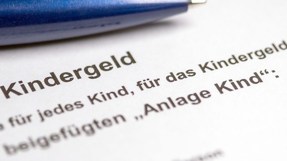 Viele Familien sollen diesen Antrag bald nicht mehr benötigen. (Archivbild) Foto: Jens Büttner/dpa-Zentralbild/dpa