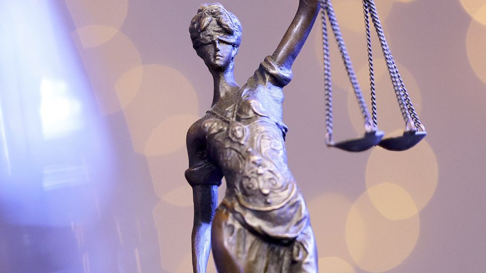 Das Recht wurde gebrochen, aber Rechtsbeugung war es nicht: Deshalb kommt eine Richterin ungestraft davon. Foto: picture alliance/Panama Pictures/Christoph Hardt