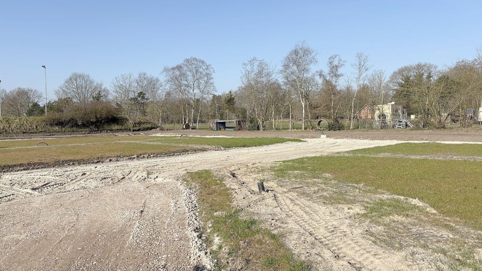 Auf die Wege kommt eine wassergebundene Deckschicht. Foto: Karin Böhmer