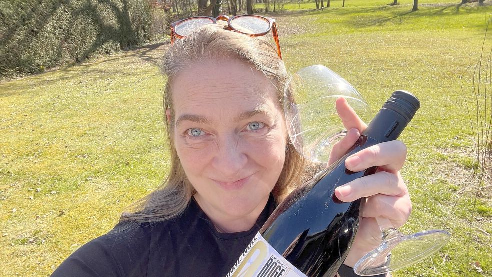 Alkoholfreier Wein? Bisher hat Carmen Leonhard keinen gefunden, der wirklich schmeckt. Ob es mit diesem klappt? Foto: Carmen Leonhard