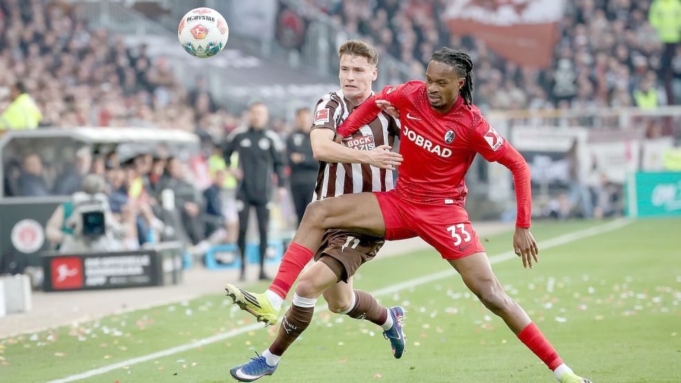 Beide Teams lieferten sich ein abwechslungsreiches Duell. Foto: Christian Charisius
