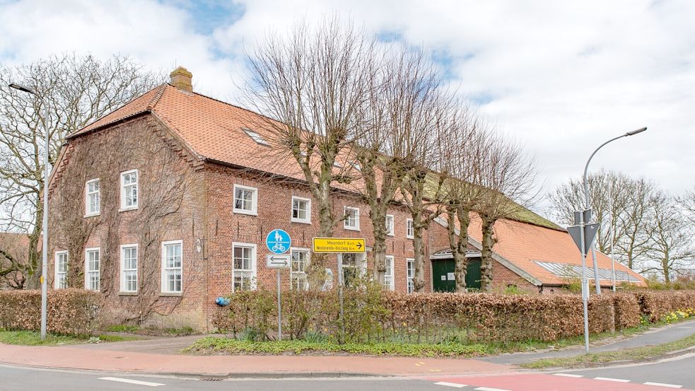 Wie geht es weiter mit dem Woldenhof in Wiegboldsbur? Diese Frage beschäftigt weiterhin die Gemeinde Südbrookmerland. Foto: Holger Janssen