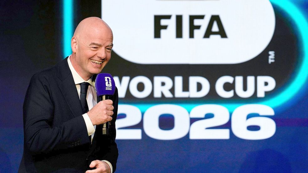 Findet die Ticketpreise für die WM angemessen: FIFA-Chef Infantino (Archivbild) Foto: Chris Carlson/AP/dpa