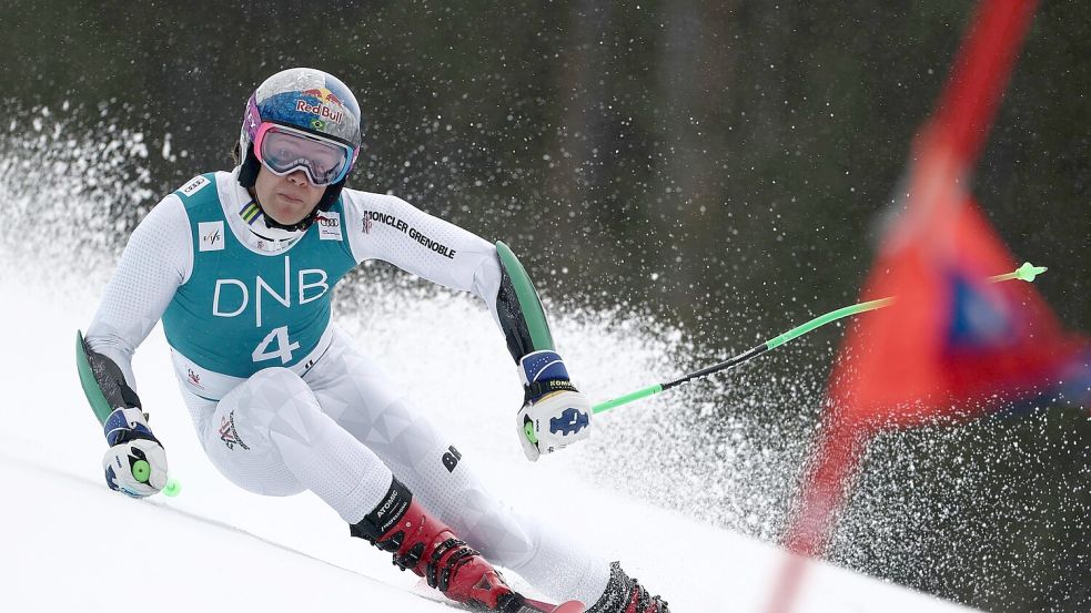 Erst Olympia-Gold, dann Gesamtsieg im Riesenslalom-Weltcup: Lucas Pinheiro Braathen. Foto: Gabriele Facciotti/AP/dpa