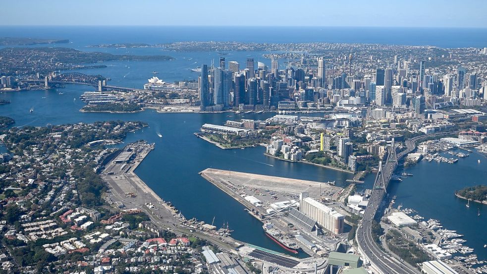 Nach Abschluss des Abkommens sollen deutlich mehr EU-Waren in Australien ankommen. (Archivbild) Foto: Lukas Coch/AAP/dpa