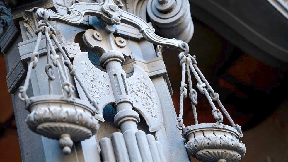 Prozessbegleitung soll es für alle Opfer schwerer Straftaten geben. (Symbolbild) Foto: Fabian Sommer