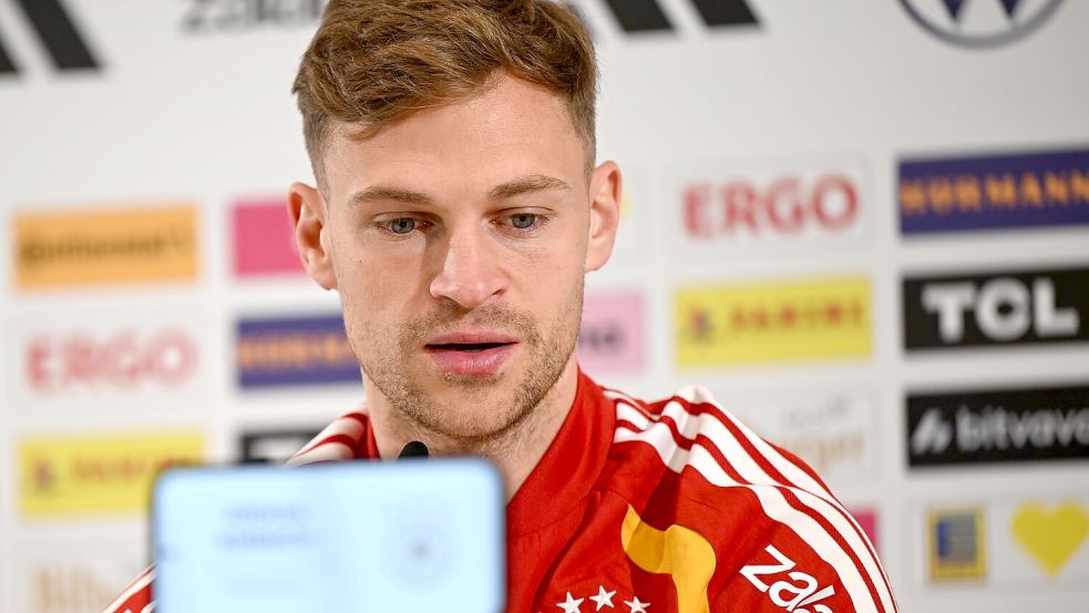 Joshua Kimmich betont die herausragenden Fähigkeiten von Rüdiger. Foto: Federico Gambarini/dpa